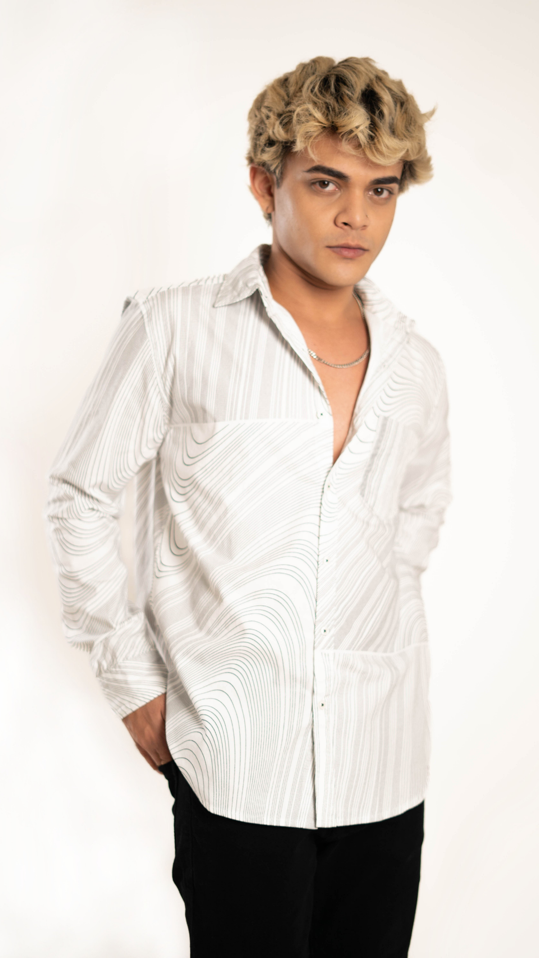 Men's Regular Fit Abstract Printed Full Sleeves White Front Pocket Shirt