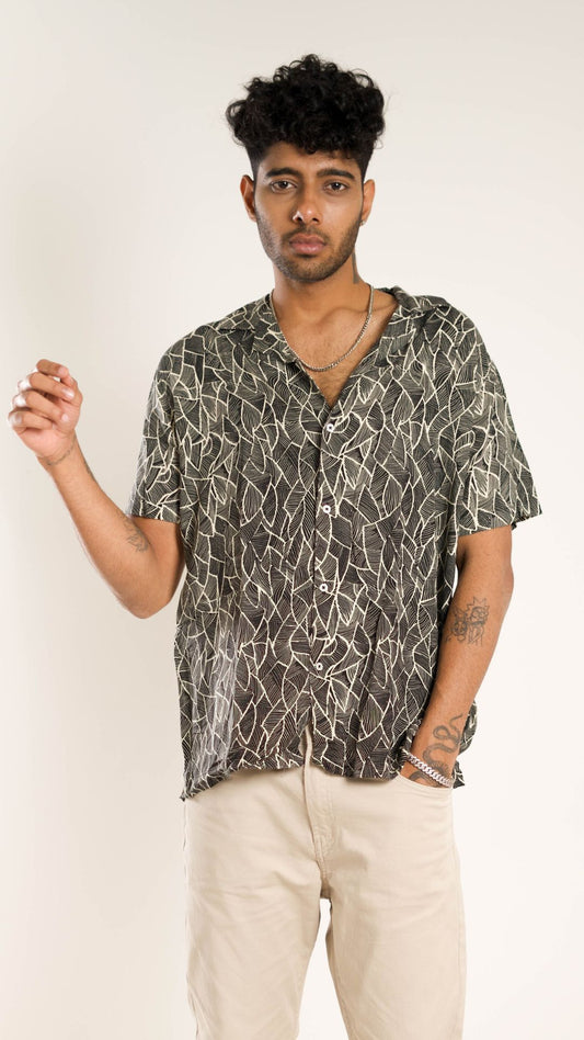 Men's Relaxed Fit Short Sleeves Black & White Abstract Shirt