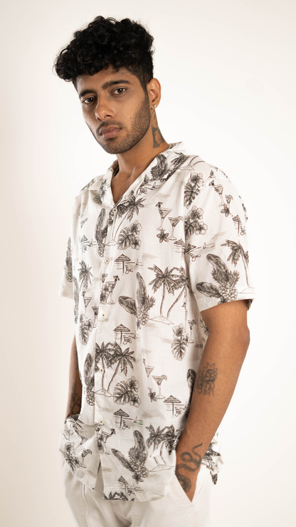 Men's Relaxed Fit Short Sleeves Sea Shore Side Printed White Shirt