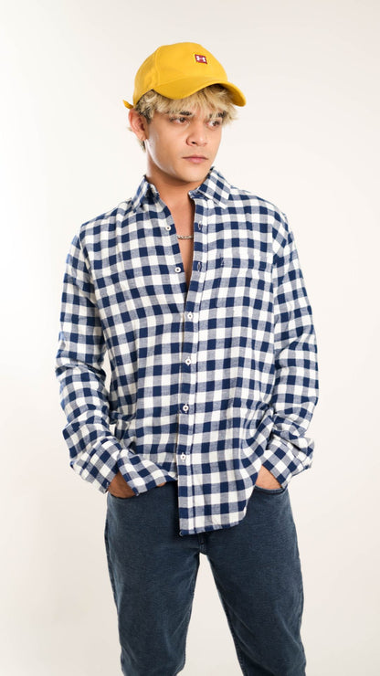 Men's Regular Fit Flannel Checked Full Sleeves Blue & White Front Pocket Shirt