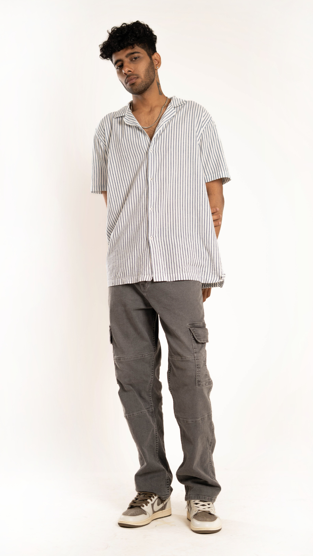 Men's Relaxed Fit Short Sleeves White Shirt With Blue Stripes