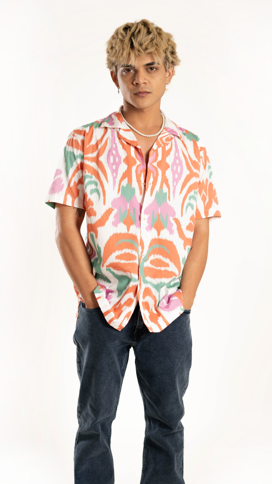 Men's Relaxed Fit Short Sleeves Fiery Abstract Printed Shirt