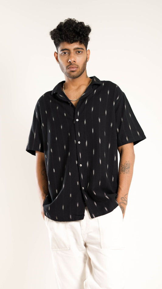 Men's Relaxed Fit Short Sleeves Black With White Strokes Shirt
