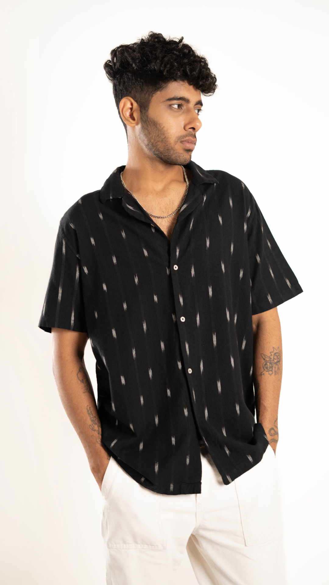 Men's Relaxed Fit Short Sleeves Black With White Strokes Shirt