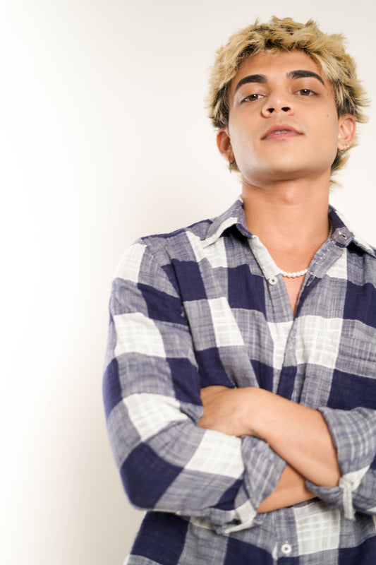 Men's Regular Fit Flannel Checked Full Sleeves Blue & White Front Pocket Shirt