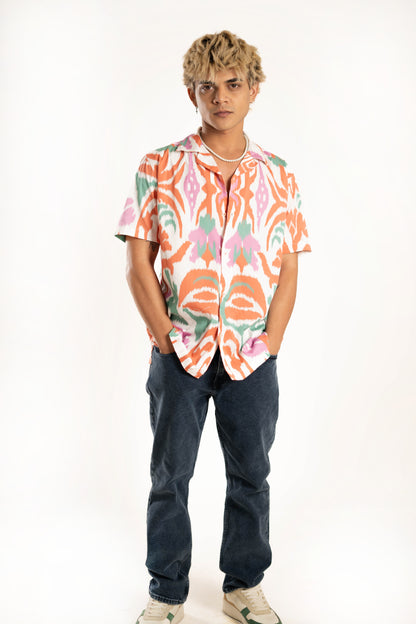 Men's Relaxed Fit Short Sleeves Fiery Abstract Printed Shirt