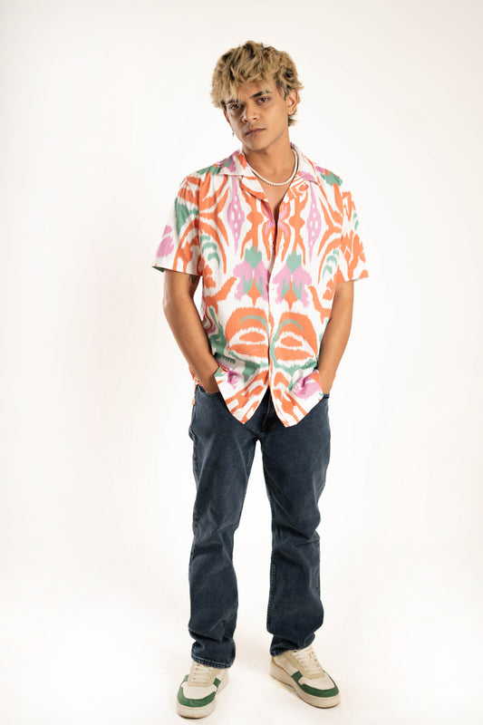 Men's Relaxed Fit Short Sleeves Fiery Abstract Printed Shirt